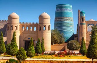 O'zbekiston bo'ylab tarixiy tur